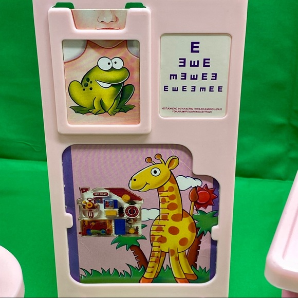 ‘94 Barbie Baby Care Center So Much to Do play set - Picture 11 of 16